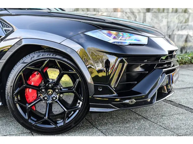 Lamborghini Urus 4.0 V8 Performante 2024 Benzine 6