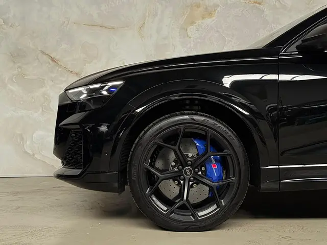 Audi RSQ8 4.0 TFSI Performance 2025 Benzine 10