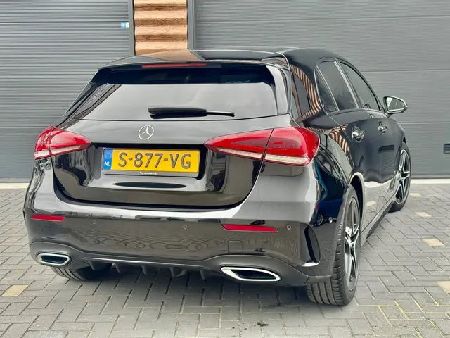 Mercedes-Benz A-Klasse 180 Premium Plus 2020 Benzine 4