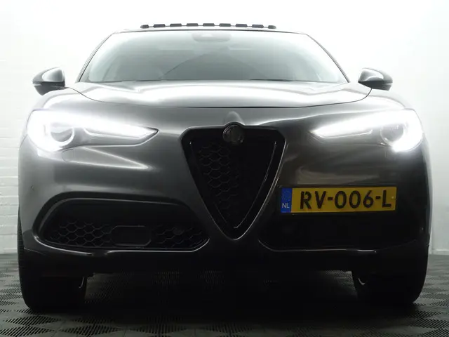 Alfa Romeo Stelvio 2.0 T AWD Veloce Aut- 2018 Benzine 30