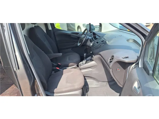 Ford Transit Courier 1.0 Ambiente 2018 Benzine 10