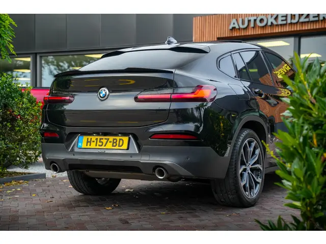 BMW X4 xDrive20i High Executive Edition 2020 Benzine 12
