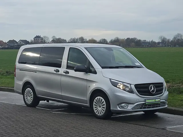 Mercedes-Benz Vito 114 CDI TOURER 2023 Diesel 5