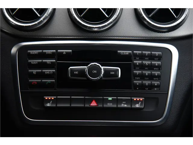 Mercedes-Benz CLA 180 BlueEFF. Ambition 2014 Benzine 12