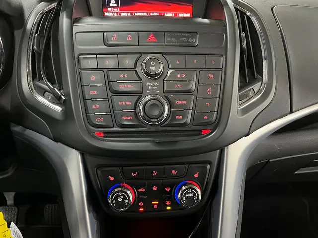 Opel Zafira Tourer 1.4 Business+ 7p. 2014 Benzine 19