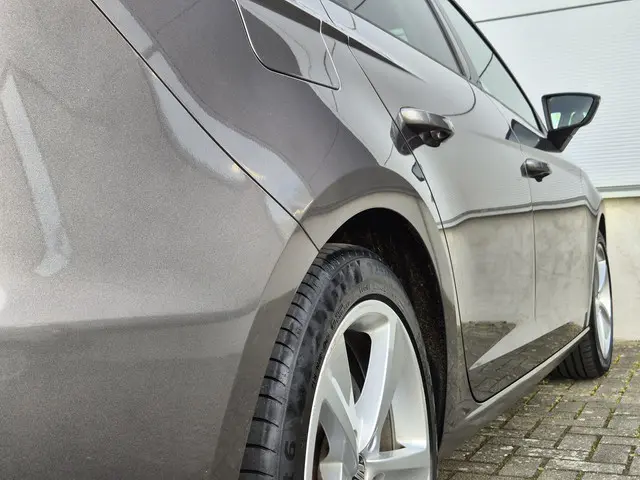 SEAT Leon ST 1.4 EcoTSI FR Connect 2016 Benzine 37