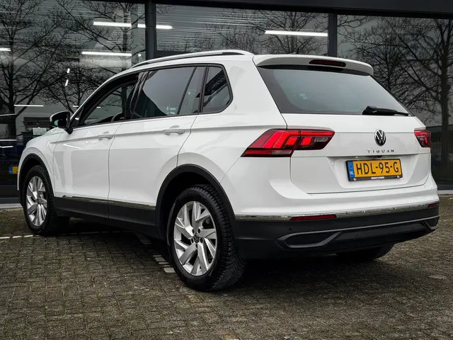 Volkswagen Tiguan 1.5 TSI Life Business 2022 Benzine 8