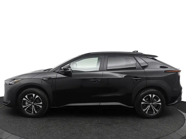 Toyota bZ4X Dynamic 71 kWh 2025 Elektrisch 3