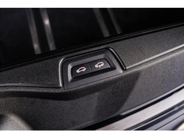 BMW X5 xDrive40i High Executive 2019 Benzine 53