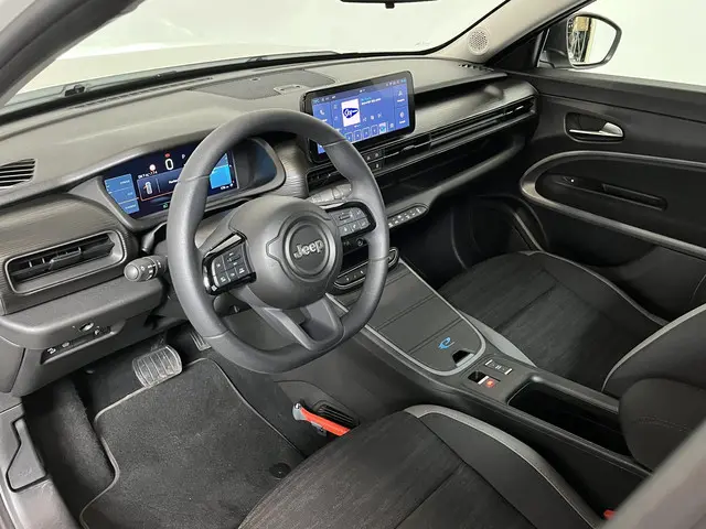 Jeep Avenger Longitude 54 kWh 2024 Elektrisch 29