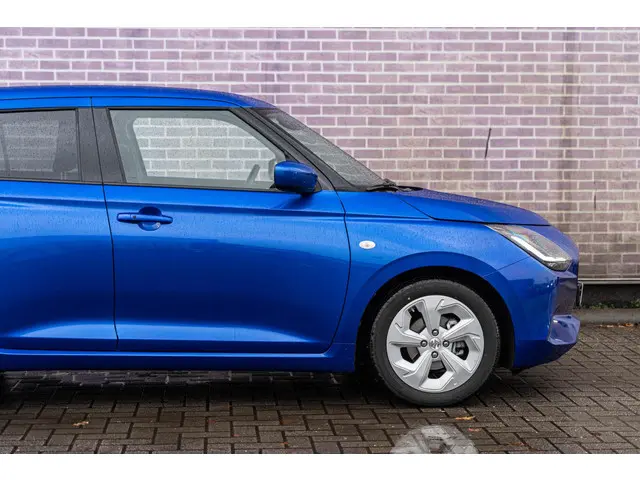 Suzuki Swift Smart Hybrid 1.2 Select 2025 Benzine 17