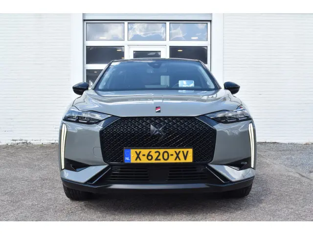 DS DS 3 PureTech 130 EAT8 Performance Line 2024 Benzine 5