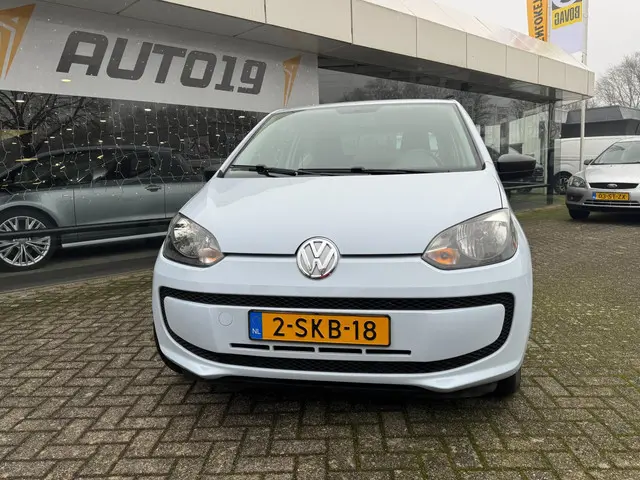 Volkswagen up! 1.0 take up! BlueMotion 2012 Benzine 9
