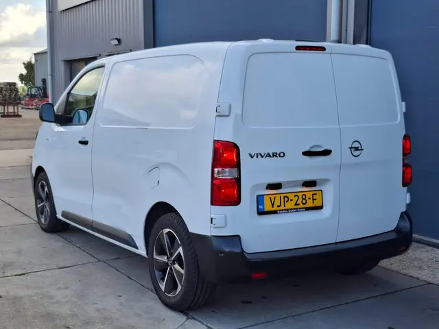 Opel Vivaro 1.5 CDTI L1H1 Edition 2021 Diesel 4