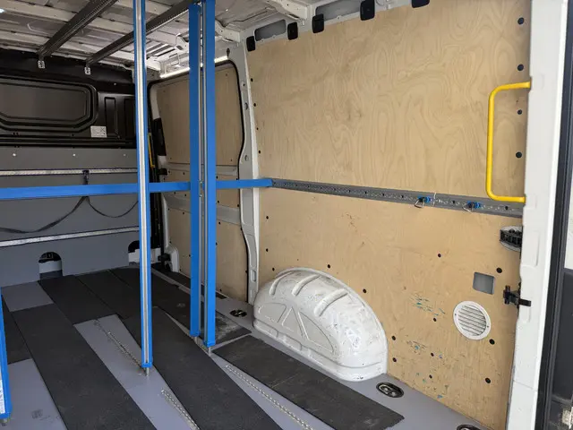 Volkswagen Crafter 2.0 TDI 102PK 2021 Diesel 15