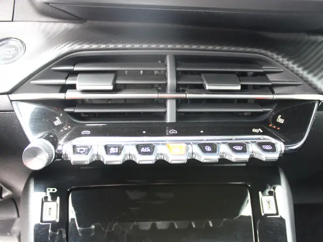 Peugeot 2008 1.2 PT 130 GT 2024 Benzine 21