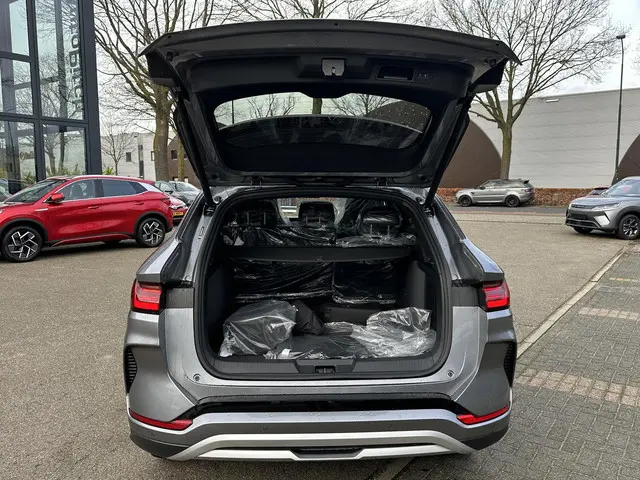 BYD SEAL U 1.5 DM-i FWD Comfort 2025 Hybride Benzine 8