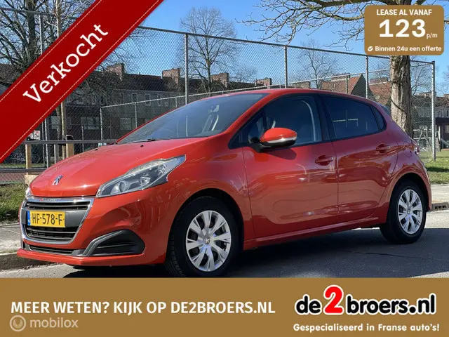 Peugeot 208 1.2 PureTech Blue Lease 2015 Benzine