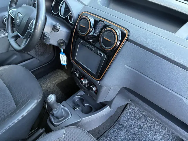 Dacia Dokker combi HELAAS VERKOCHT!!! 2017 Benzine 30