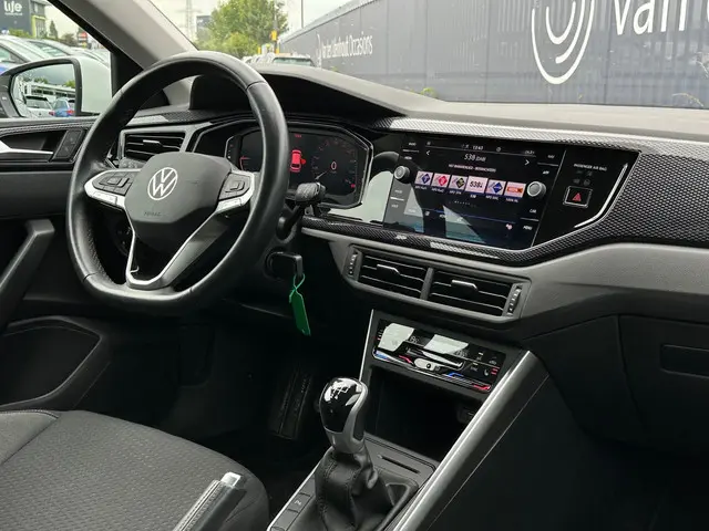 Volkswagen Polo 1.0 TSI 95pk Life Business 2023 Benzine 6