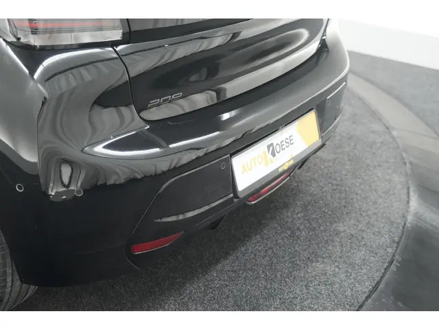 Peugeot 208 PureTech 100 Allure 2024 Benzine 27