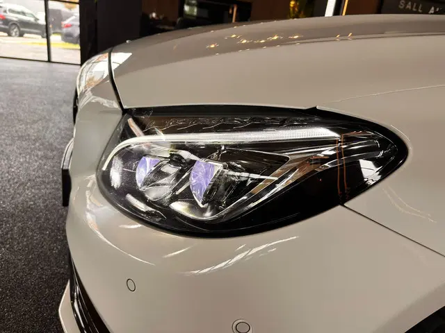 Mercedes-Benz C-Klasse AMG 63 S 2016 Benzine 9