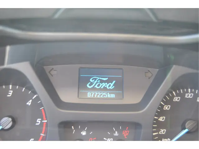Ford Transit 350 2.0 TDCI L4H1 DC Ambiente 2016 Diesel 6