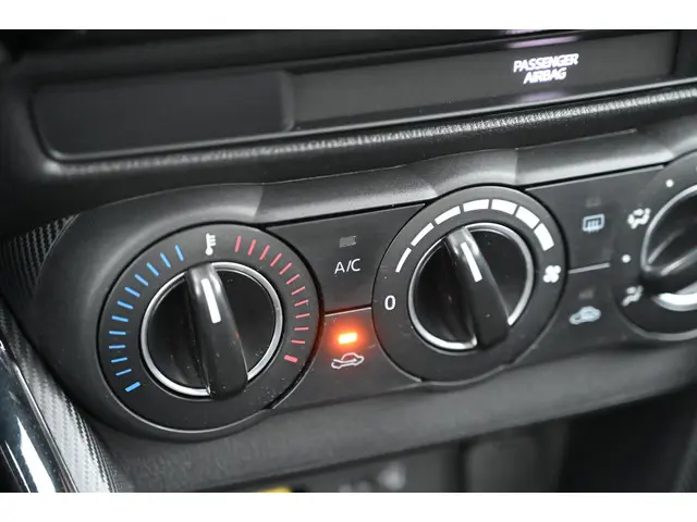 Mazda 2 Skyactiv-G 75 6MT Comfort 2021 Benzine 25