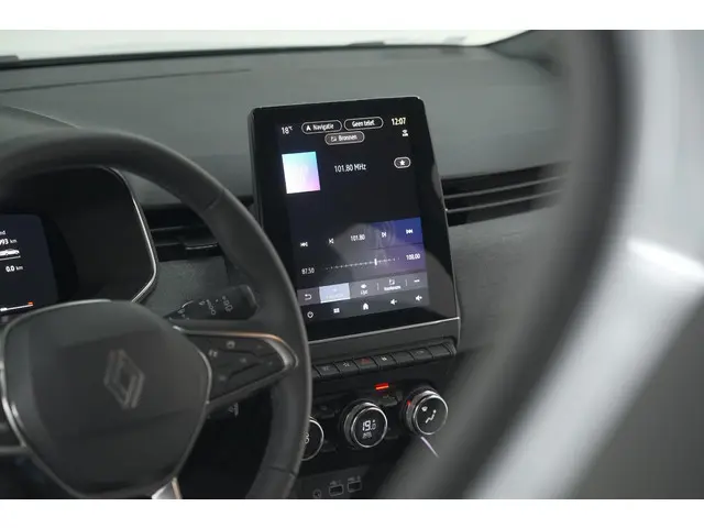 Renault Clio TCe 90 GPF techno 2025 Benzine 53