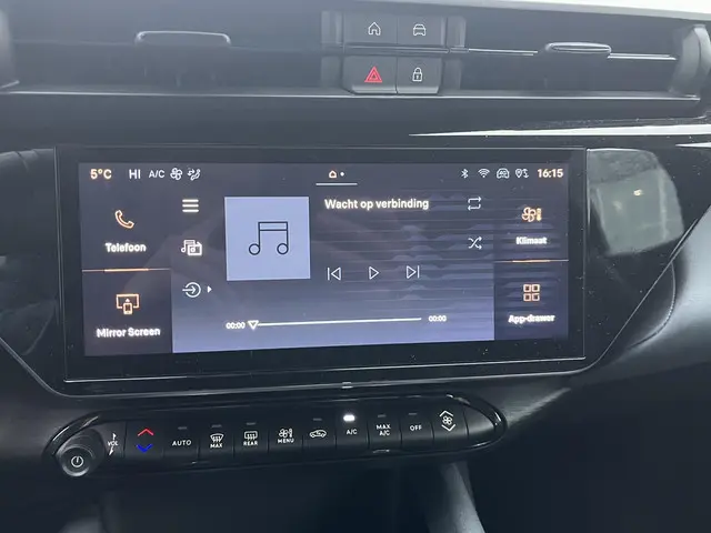 Alfa Romeo Junior Elettrica 54 kWh 2025 Elektrisch 19