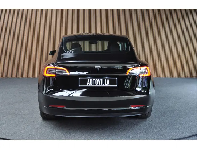 Tesla Model 3 Standard RWD Plus 60 kwh 2022 Elektrisch 6
