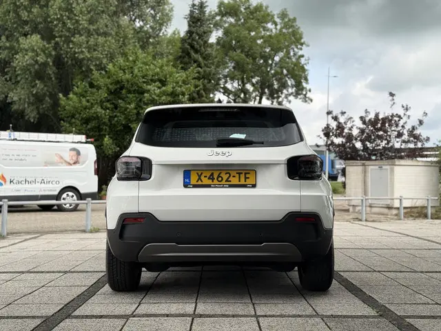 Jeep Avenger Longitude 54 kWh Aut. 2024 Elektrisch 5