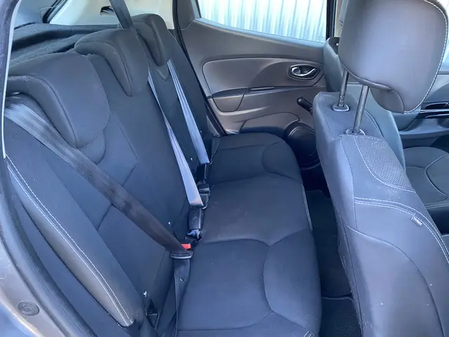 Renault Clio 0.9 TCe Expression 2014 Benzine 18