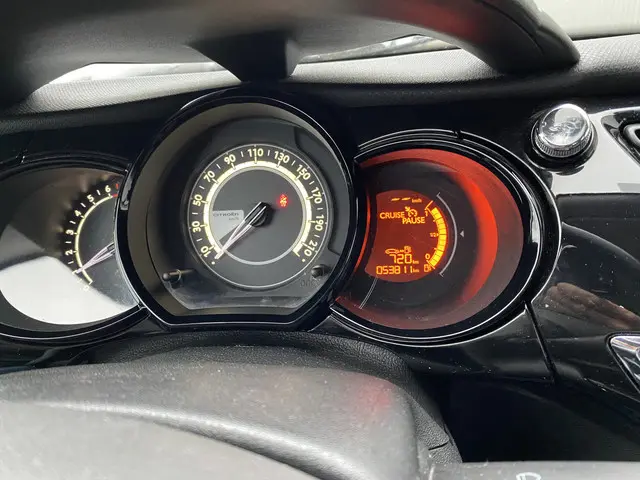 Citroën C3 1.2 VTi Collection 2014 Benzine 18