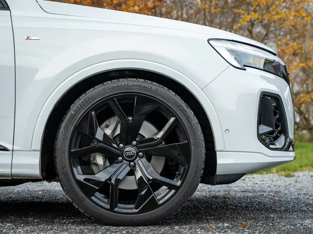 Audi Q7 55 TFSI 2025 Benzine 15