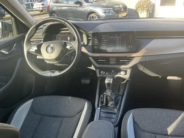 Škoda Kamiq 1.0 TSi DSG Style 2023 Benzine 9