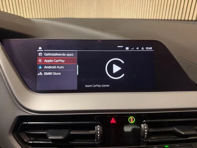 BMW 1 Serie 116i High Executive 2021 Benzine 20