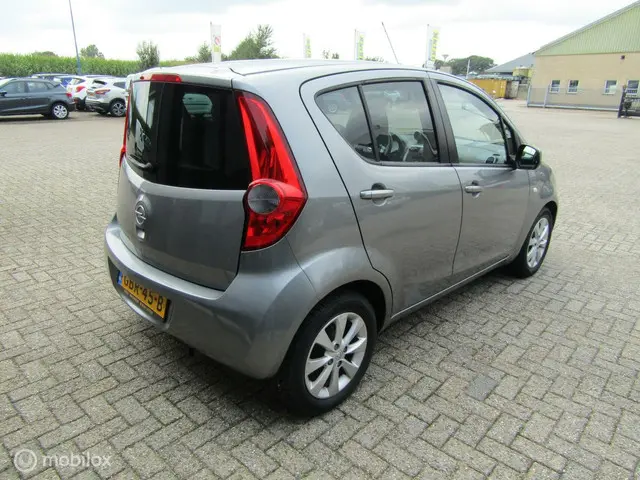 Opel Agila 1.2 Blitz Automaat 2014 Benzine 4
