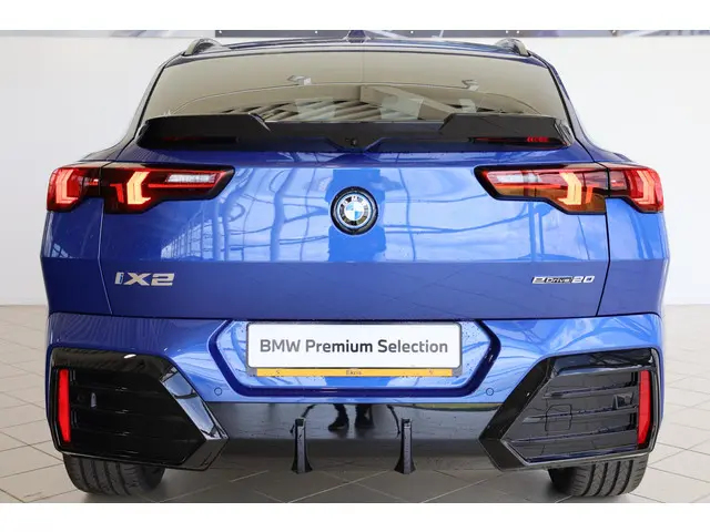 BMW iX2 eDrive20 2025 Elektrisch 4