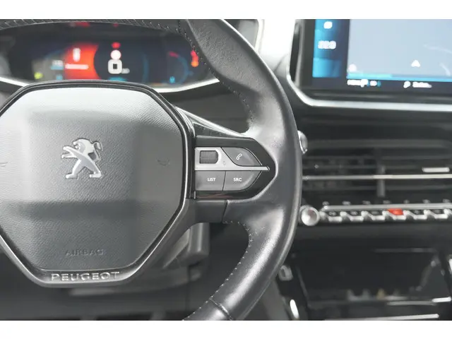 Peugeot 208 PureTech 100 Allure 2020 Benzine 33