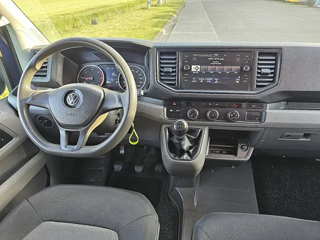 Volkswagen Crafter 35 2.0 2020 Diesel 8
