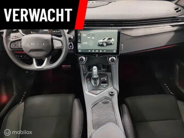 Lynk & Co 01 1.5 2024 Hybride Benzine 9