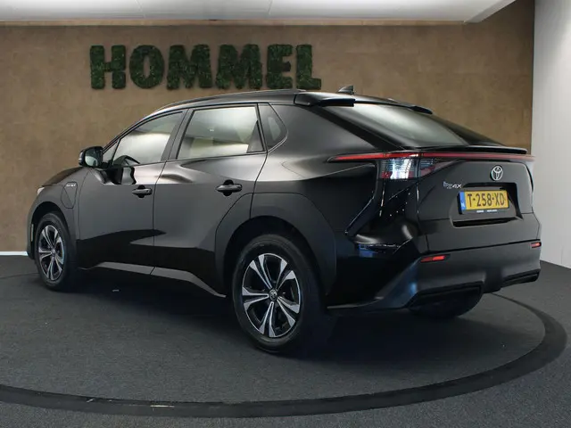 Toyota bZ4X Active 71 kWh 2023 Elektrisch 9
