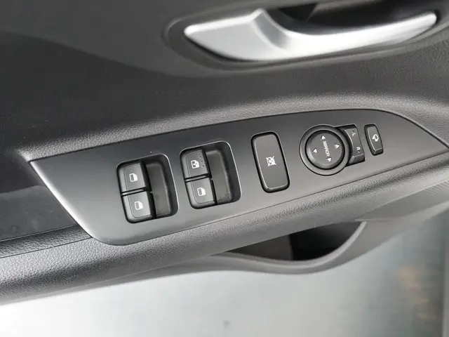 Kia Stonic 1.0 T-GDi DynamicLine 2019 Benzine 13