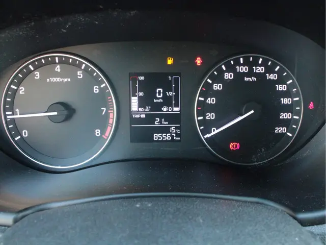 Hyundai i20 1.0 T-GDI Premium 2017 Benzine 18