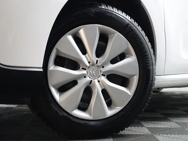 Citroën C3 1.2 PureTech Blackline- 2017 Benzine 24