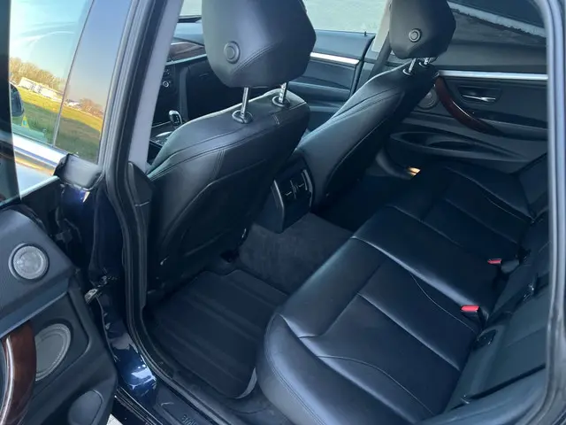 BMW 3 Serie Gran Turismo 320i High Executive 2014 Benzine 23
