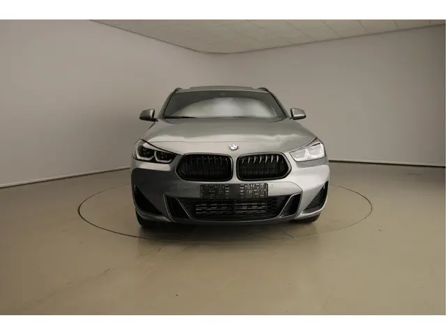 BMW X2 xDrive20i High Executive 2024 Benzine 5