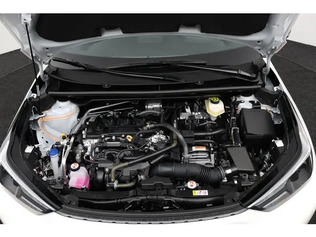 Toyota Aygo X Hybrid 115 play 2026 Hybride Benzine 34