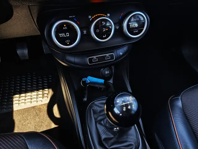 Fiat 500X 1.0 GSE Lounge 2020 Benzine 25